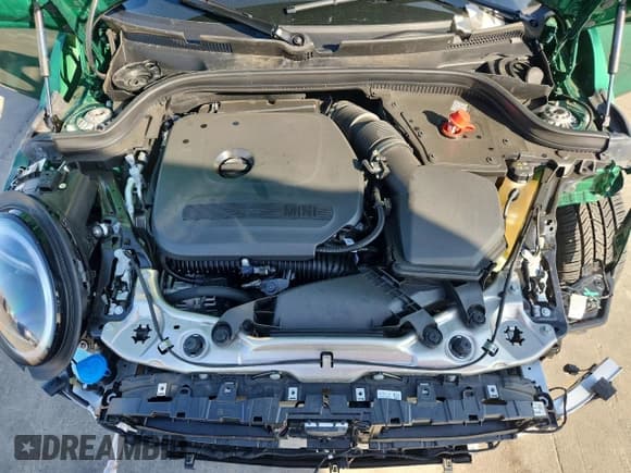 ✅ 2025 MINI Hardtop Cooper S • VIN: WMW23GD03S2X05429 • Lot: 89914035. Listed on Copart with 2,150 mi. Free auction sales archive from the USA and detailed vehicle history report at DreamBid. Image 11.