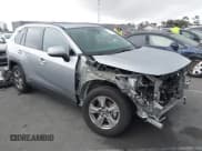 ✅ 2024 Toyota RAV4 Hybrid XLE • VIN: 4T3RWRFV6RU146697 • Lot: 43439295. Wystawiony na IAAI z przebiegiem 33 239 mil. Bezpłatny archiwum sprzedaży aukcyjnych z USA i szczegółowy raport historii pojazdu na DreamBid. Zdjęcie 1.