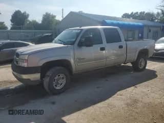 2004 Chevrolet Silverado 2500HD LS with VIN 1GCHK23284F265371, listed as a Copart auction lot 71511755 with 316,505 mi miles and Salvage title. Bid and sale history available at DreamBid. Image 1.