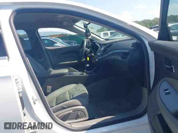 ✅ 2017 Chevrolet Impala LS • VIN: 2G11Z5SA6H9189776 • Лот: 43217059. Опубликован ранее на IAAI с пробегом 113 040 миль. Бесплатный доступ к архиву аукционных продаж из США и подробный отчёт об истории автомобиля на DreamBid. Изображение 5.