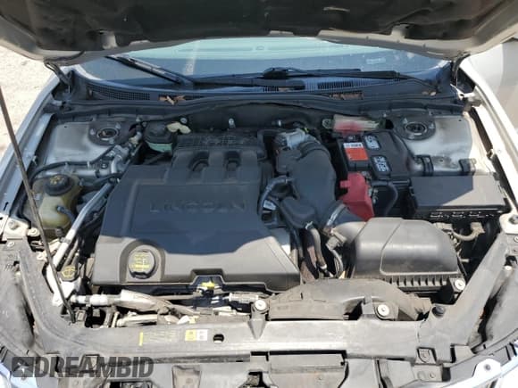 ✅ 2010 Lincoln MKZ • VIN: 3LNHL2GC0AR656881 • Lot: 57591735. Listed on Copart with 76,596 mi. Free auction sales archive from the USA and detailed vehicle history report at DreamBid. Image 11.