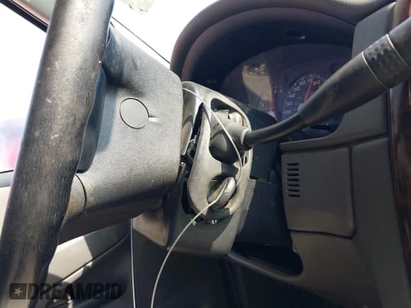 ✅ 2005 Ford Explorer XLT • VIN: 1FMZU73EX5UB58658 • Лот: 42162702. Опубликован ранее на IAAI с пробегом 152 074 миль. Бесплатный доступ к архиву аукционных продаж из США и подробный отчёт об истории автомобиля на DreamBid. Изображение 11.