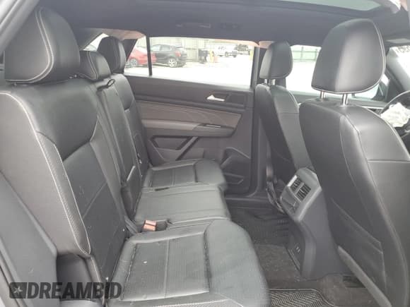 ✅ 2022 Volkswagen Atlas SEL R-Line • VIN: 1V2SE2CA3NC206508 • Lot: 67803595. Listed on Copart with 68,649 mi. Free auction sales archive from the USA and detailed vehicle history report at DreamBid. Image 11.