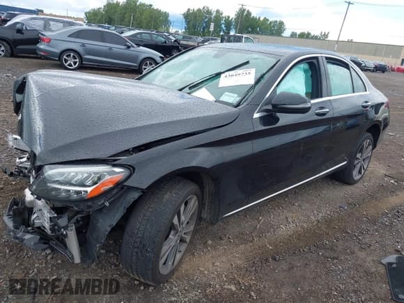 ✅ 2021 Mercedes-Benz C 300 • VIN: W1KWF8EB6MR648452 • Lot: 43049735. Wystawiony na IAAI z przebiegiem 49 656 mil. Bezpłatny archiwum sprzedaży aukcyjnych z USA i szczegółowy raport historii pojazdu na DreamBid. Zdjęcie 16.