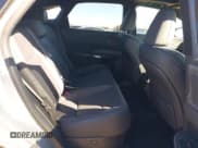 ✅ 2024 Lexus RX 350 Premium Plus • VIN: 2T2BAMCA3RC056921 • Lot: 43530590. Wystawiony na IAAI z przebiegiem 21 887 mil. Bezpłatny archiwum sprzedaży aukcyjnych z USA i szczegółowy raport historii pojazdu na DreamBid. Zdjęcie 8.