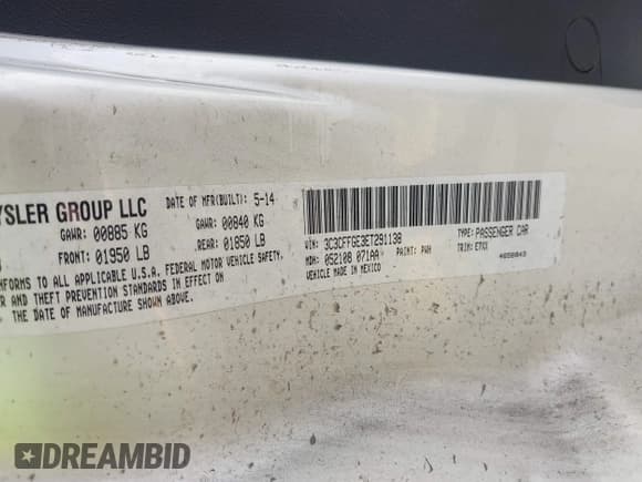 ✅ 2014 FIAT 500e • VIN: 3C3CFFGE3ET291138 • Lot: 42712724. Wystawiony na IAAI z przebiegiem 86 000 mil. Bezpłatny archiwum sprzedaży aukcyjnych z USA i szczegółowy raport historii pojazdu na DreamBid. Zdjęcie 9.