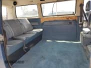 ✅ 1987 Volkswagen Vanagon • VIN: WV2YB0250HH093218 • Lot: 62378505. Wystawiony na Copart z przebiegiem 138 496 mil. Bezpłatny archiwum sprzedaży aukcyjnych z USA i szczegółowy raport historii pojazdu na DreamBid. Zdjęcie 11.