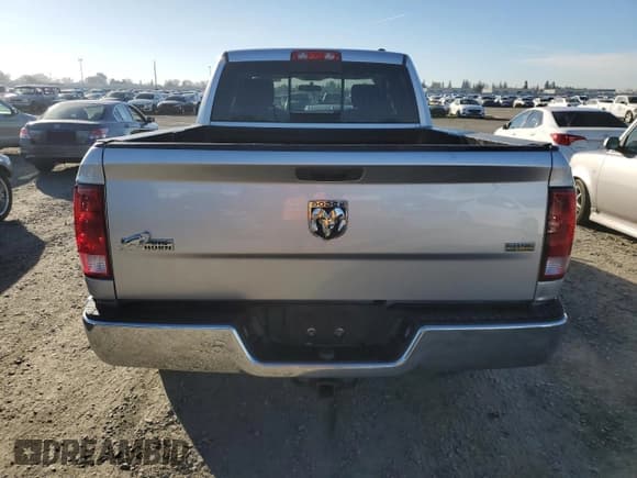 ✅ 2009 Dodge 1500 SLT • VIN: 1D3HB18P09S796780 • Lot: 88502695. Wystawiony na Copart z przebiegiem 184 760 mil. Bezpłatny archiwum sprzedaży aukcyjnych z USA i szczegółowy raport historii pojazdu na DreamBid. Zdjęcie 6.