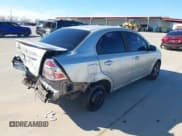 ✅ 2007 Chevrolet Aveo LS • VIN: KL1TD566X7B124986 • Lot: 41272696. Wystawiony na IAAI z przebiegiem Nie podano. Bezpłatny archiwum sprzedaży aukcyjnych z USA i szczegółowy raport historii pojazdu na DreamBid. Zdjęcie 4.