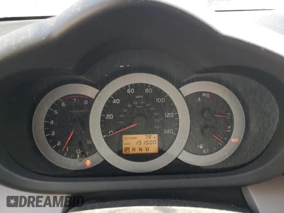 ✅ 2006 Toyota RAV4 • VIN: JTMZD33V265011923 • Лот: 81181945. Опубликован ранее на Copart с пробегом 191 500 миль. Бесплатный доступ к архиву аукционных продаж из США и подробный отчёт об истории автомобиля на DreamBid. Изображение 9.