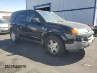 ✅ 2005 Saturn VUE • VIN: 5GZCZ53495S810574 • Lot: 69824555. Wystawiony na Copart z przebiegiem 272 094 mil. Bezpłatny archiwum sprzedaży aukcyjnych z USA i szczegółowy raport historii pojazdu na DreamBid. Zdjęcie 4.