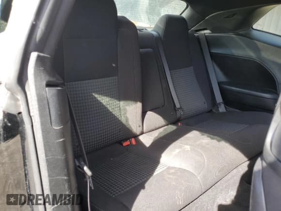 ✅ 2020 Dodge Challenger R/T 50th Anniversary • VIN: 2C3CDZBT2LH159491 • Lot: 46368975. Wystawiony na Copart z przebiegiem 80 700 mil. Bezpłatny archiwum sprzedaży aukcyjnych z USA i szczegółowy raport historii pojazdu na DreamBid. Zdjęcie 10.