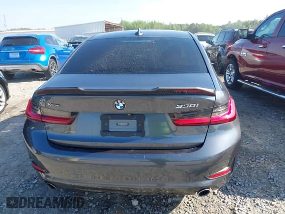 ✅ 2019 BMW 3 Series 330i xDrive • VIN: 3MW5R7J53K8A04967 • Лот: 42032755. Опубликован ранее на IAAI с пробегом 46 415 миль. Бесплатный доступ к архиву аукционных продаж из США и подробный отчёт об истории автомобиля на DreamBid. Изображение 17.