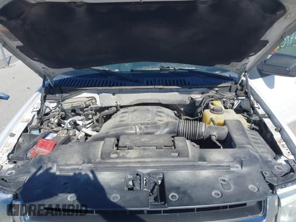 ✅ 2017 Ford Expedition XLT • VIN: 1FMJU1JT0HEA39642 • Lot: 43475611. Wystawiony na IAAI z przebiegiem 175 037 mil. Bezpłatny archiwum sprzedaży aukcyjnych z USA i szczegółowy raport historii pojazdu na DreamBid. Zdjęcie 10.