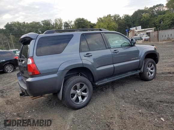 ✅ 2008 Toyota 4Runner Limited • VIN: JTEBT17RX8K006426 • Lot: 83840885. Listed on Copart with 188,147 mi. Free auction sales archive from the USA and detailed vehicle history report at DreamBid. Image 3.