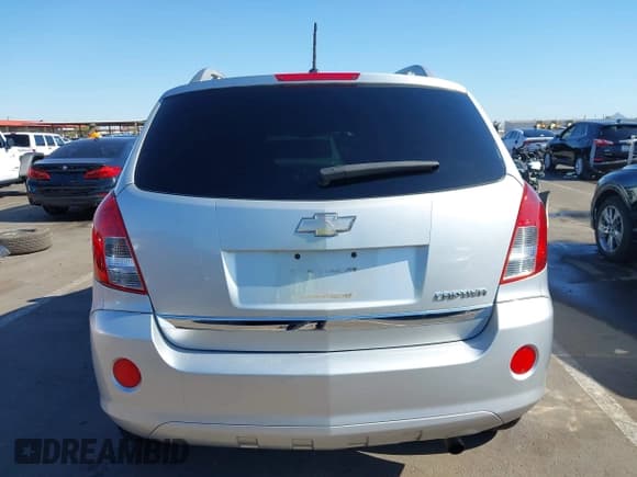 ✅ 2013 Chevrolet Captiva Sport LT • VIN: 3GNAL3EK5DS589575 • Lot: 42225395. Wystawiony na IAAI z przebiegiem 134 873 mil. Bezpłatny archiwum sprzedaży aukcyjnych z USA i szczegółowy raport historii pojazdu na DreamBid. Zdjęcie 17.