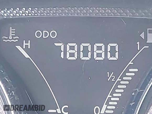 ✅ 2018 Nissan Versa SV • VIN: 3N1CN7AP1JL871676 • Lot: 43199193. Wystawiony na IAAI z przebiegiem 78 080 mil. Bezpłatny archiwum sprzedaży aukcyjnych z USA i szczegółowy raport historii pojazdu na DreamBid. Zdjęcie 16.