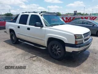 ✅ 2005 Chevrolet Avalanche LS • VIN: 3GNEC12Z15G267981 • Lot: 42345543. Listed on IAAI with 235,585 mi. Free auction sales archive from the USA and detailed vehicle history report at DreamBid. Image 1.