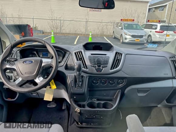 ✅ 2016 Ford Transit XLT • VIN: 1FMZK1ZM3GKB38820 • Lot: 96003875. Wystawiony na Copart z przebiegiem 266 515 mil. Bezpłatny archiwum sprzedaży aukcyjnych z USA i szczegółowy raport historii pojazdu na DreamBid. Zdjęcie 9.