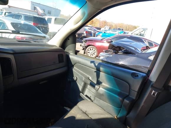 2004 Dodge 1500 SLT с VIN 1D7HA18N64J154045, выставлен на аукционе IAAI как лот 43588549 с пробегом 235 780 миль миль и . История ставок и продаж доступна на DreamBid. Изображение 5.