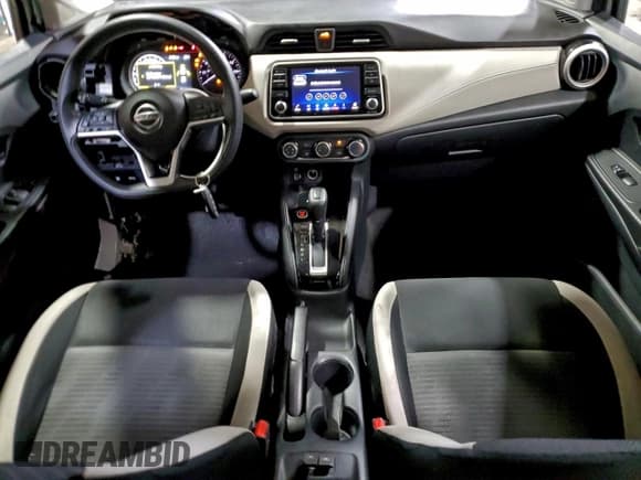 ✅ 2022 Nissan Versa SV • VIN: 3N1CN8EV6NL853825 • Lot: 95205885. Wystawiony na Copart z przebiegiem 43 812 mil. Bezpłatny archiwum sprzedaży aukcyjnych z USA i szczegółowy raport historii pojazdu na DreamBid. Zdjęcie 8.