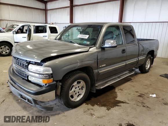 ✅ 2001 Chevrolet Silverado 1500 LS • VIN: 2GCEC19T611298530 • Lot: 67365554. Wystawiony na Copart z przebiegiem 144 277 mil mil. Skorzystaj z bezpłatnego archiwum sprzedaży aukcyjnych z USA i zobacz szczegółowy raport historii pojazdu na DreamBid. Zdjęcie 1.