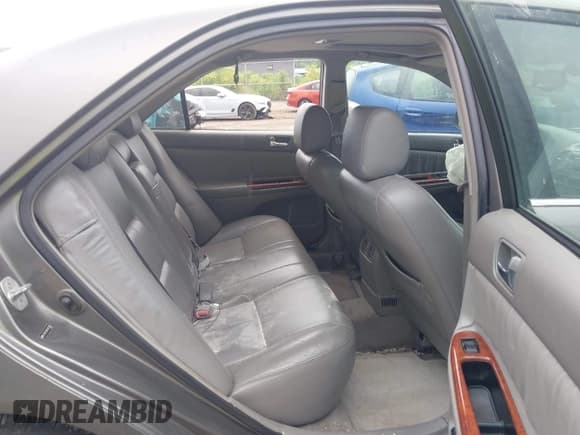 ✅ 2004 Toyota Camry LE • VIN: 4T1BF32K64U574765 • Лот: 42695649. Опубликован ранее на IAAI с пробегом 187 526 миль. Бесплатный доступ к архиву аукционных продаж из США и подробный отчёт об истории автомобиля на DreamBid. Изображение 8.