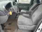 2009 Toyota Sienna LE z VIN 5TDZK23C19S276104, wystawiony jako Copart lot #81915145 z przebiegiem 261 254 mil mil oraz Szkoda całkowita • Salvage title. Historia ofert i sprzedaży dostępna na DreamBid. Obrazek 7.