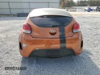 ✅ 2016 Hyundai Veloster • VIN: KMHTC6AD6GU299730 • Lot: 77888374. Wystawiony na Copart z przebiegiem 95 440 mil. Bezpłatny archiwum sprzedaży aukcyjnych z USA i szczegółowy raport historii pojazdu na DreamBid. Zdjęcie 6.