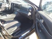 ✅ 2019 Mercedes-Benz E 300 • VIN: WDDZF4JB9KA587783 • Лот: 43296085. Опубликован ранее на IAAI с пробегом 103 739 миль. Бесплатный доступ к архиву аукционных продаж из США и подробный отчёт об истории автомобиля на DreamBid. Изображение 5.