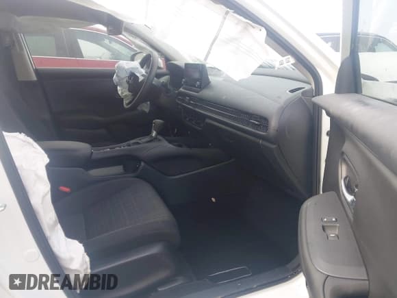 ✅ 2025 Honda HR-V LX • VIN: 3CZRZ2H39SM743371 • Lot: 43297534. Wystawiony na IAAI z przebiegiem 7 224 mil. Bezpłatny archiwum sprzedaży aukcyjnych z USA i szczegółowy raport historii pojazdu na DreamBid. Zdjęcie 5.