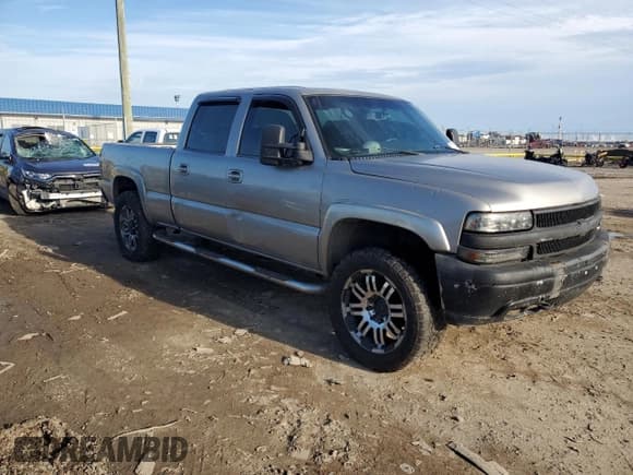 ✅ 2002 Chevrolet Silverado 1500HD LT • VIN: 1GCGK13U22F226215 • Лот: 67556633. Опубликован ранее на Copart с пробегом 237 272 миль. Бесплатный доступ к архиву аукционных продаж из США и подробный отчёт об истории автомобиля на DreamBid. Изображение 4.