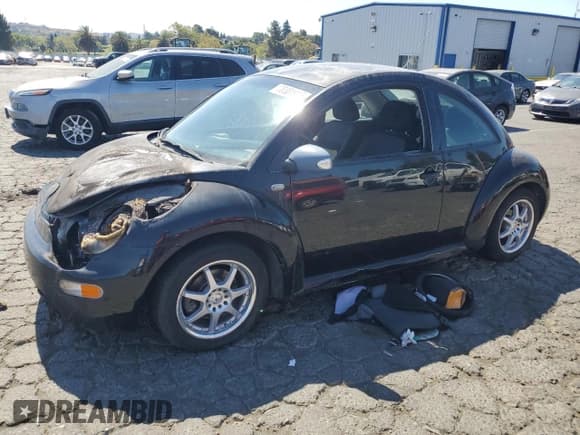 ✅ 2002 Volkswagen Beetle GL • VIN: 3VWBK21C92M416987 • Lot: 70301975. Listed on Copart with Not provided. Free auction sales archive from the USA and detailed vehicle history report at DreamBid. Image 1.