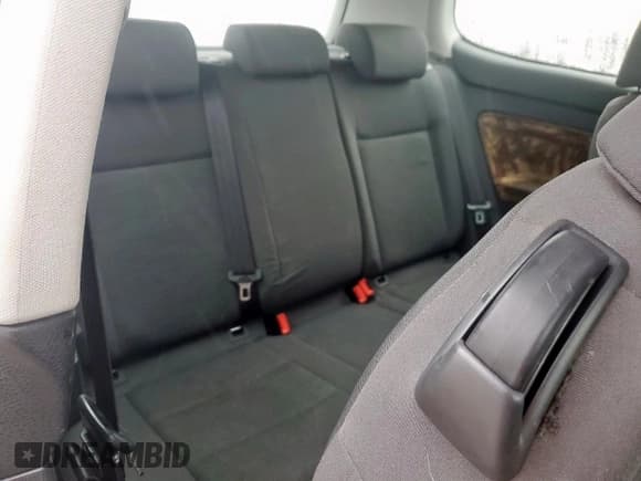 ✅ 2009 Volkswagen Rabbit S • VIN: WVWBA71K99W005299 • Lot: 45952935. Wystawiony na Copart z przebiegiem 70 833 mil. Bezpłatny archiwum sprzedaży aukcyjnych z USA i szczegółowy raport historii pojazdu na DreamBid. Zdjęcie 10.