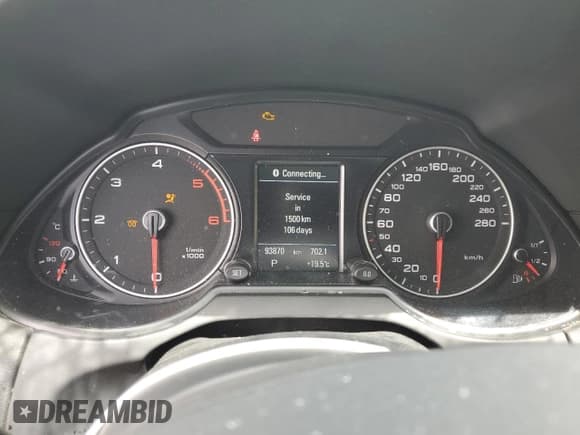 ✅ 2015 Audi Q5 • VIN: WA1CMCFP2FA115557 • Lot: 56045744. Wystawiony na Copart z przebiegiem 93 870 mil. Bezpłatny archiwum sprzedaży aukcyjnych z USA i szczegółowy raport historii pojazdu na DreamBid. Zdjęcie 9.