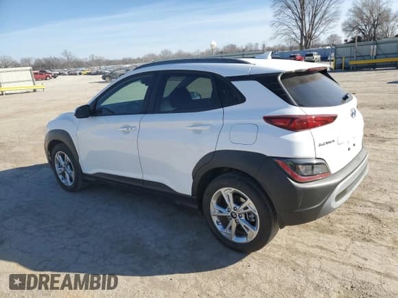 ✅ 2022 Hyundai Kona SEL • VIN: KM8K6CAB2NU901102 • Лот: 44586164. Опубликован ранее на Copart с пробегом 25 898 миль. Бесплатный доступ к архиву аукционных продаж из США и подробный отчёт об истории автомобиля на DreamBid. Изображение 2.