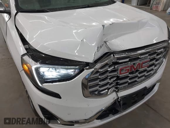 ✅ 2019 GMC Terrain Denali • VIN: 3GKALXEX2KL391849 • Lot: 43384937. Wystawiony na IAAI z przebiegiem 48 063 mil. Bezpłatny archiwum sprzedaży aukcyjnych z USA i szczegółowy raport historii pojazdu na DreamBid. Zdjęcie 6.