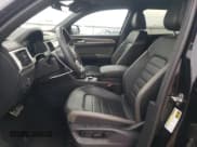 ✅ 2023 Volkswagen Atlas SEL Premium R-Line • VIN: 1V2FE2CA0PC223366 • Лот: 74196134. Опубликован ранее на Copart с пробегом 22 514 миль. Бесплатный доступ к архиву аукционных продаж из США и подробный отчёт об истории автомобиля на DreamBid. Изображение 7.