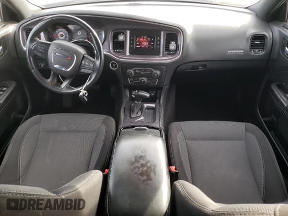 ✅ 2016 Dodge Charger SE • VIN: 2C3CDXBG3GH205438 • Lot: 91414055. Wystawiony na Copart z przebiegiem 76 540 mil. Bezpłatny archiwum sprzedaży aukcyjnych z USA i szczegółowy raport historii pojazdu na DreamBid. Zdjęcie 8.