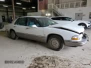 ✅ 1995 Buick Park Avenue Ultra • VIN: 1G4CU5211SH661573 • Lot: 66585644. Wystawiony na Copart z przebiegiem 177 755 mil. Bezpłatny archiwum sprzedaży aukcyjnych z USA i szczegółowy raport historii pojazdu na DreamBid. Zdjęcie 4.