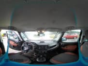 ✅ 2015 FIAT 500L Urbana Trekking • VIN: ZFBCFADH4FZ032474 • Lot: 43041833. Wystawiony na IAAI z przebiegiem 58 540 mil. Bezpłatny archiwum sprzedaży aukcyjnych z USA i szczegółowy raport historii pojazdu na DreamBid. Zdjęcie 18.