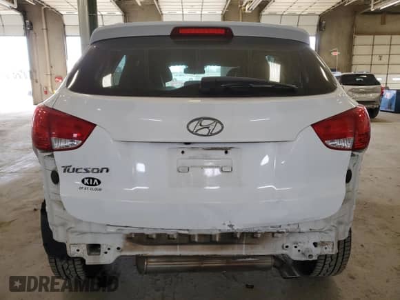 2015 Hyundai Tucson SE z VIN KM8JU3AG5FU069270, wystawiony jako Copart lot #46384794 z przebiegiem 103 710 mil mil oraz . Historia ofert i sprzedaży dostępna na DreamBid. Obrazek 6.