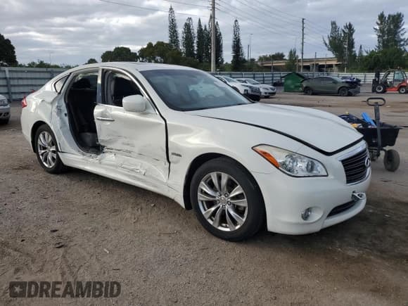 ✅ 2013 Infiniti M Hybrid • VIN: JN1EY1AP7DM650087 • Лот: 81734344. Опубликован ранее на Copart с пробегом 148 550 миль. Бесплатный доступ к архиву аукционных продаж из США и подробный отчёт об истории автомобиля на DreamBid. Изображение 4.