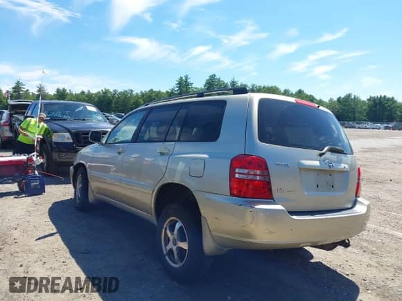 2001 Toyota Highlander с VIN JTEHF21A610010162, выставлен на аукционе IAAI как лот 42777204 с пробегом 234 141 миль миль и . История ставок и продаж доступна на DreamBid. Изображение 3.