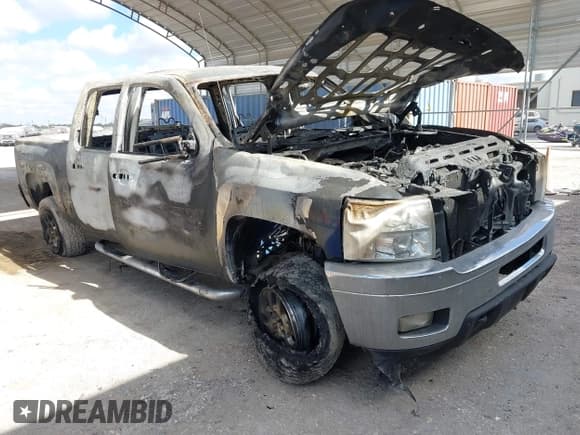 ✅ 2013 Chevrolet Silverado 2500HD LT • VIN: 1GC1KXCG2DF107621 • Лот: 43451311. Опубликован ранее на IAAI с пробегом 175 525 миль. Бесплатный доступ к архиву аукционных продаж из США и подробный отчёт об истории автомобиля на DreamBid. Изображение 1.
