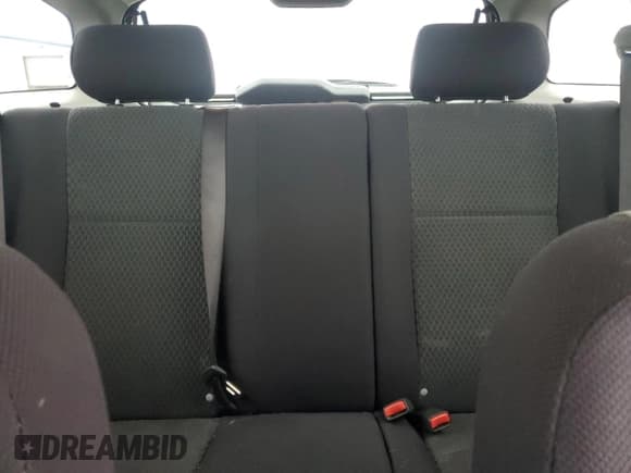 ✅ 2005 Toyota Matrix XR • VIN: 2T1LR32E55C435350 • Lot: 93334715. Listed on Copart with 39,131 mi. Free auction sales archive from the USA and detailed vehicle history report at DreamBid. Image 10.