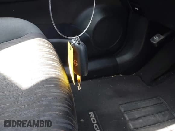 ✅ 2018 Nissan Rogue SL • VIN: 5N1AT2MT3JC758440 • Lot: 43230582. Wystawiony na IAAI z przebiegiem 53 496 mil. Bezpłatny archiwum sprzedaży aukcyjnych z USA i szczegółowy raport historii pojazdu na DreamBid. Zdjęcie 11.