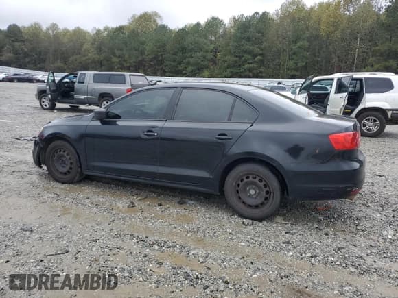 ✅ 2012 Volkswagen Jetta • VIN: 3VW2K7AJ8CM324556 • Lot: 82668145. Listed on Copart with 242,142 mi. Free auction sales archive from the USA and detailed vehicle history report at DreamBid. Image 2.