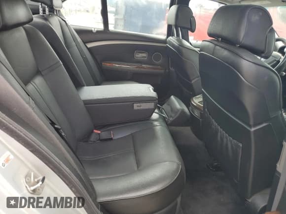 ✅ 2008 BMW 7 Series 750i • VIN: WBAHL83528DT11351 • Lot: 69042335. Listed on Copart with 118,203 mi. Free auction sales archive from the USA and detailed vehicle history report at DreamBid. Image 10.