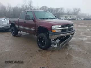 2000 Chevrolet Silverado 1500 LS с VIN 2GCEK19T1Y1173450, выставлен на аукционе IAAI как лот 41218707 с пробегом Не указан миль и . История ставок и продаж доступна на DreamBid. Изображение 1.